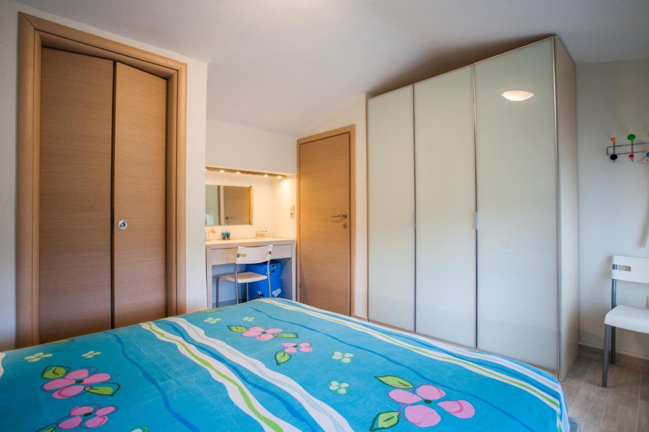 #Flh - Amalthia & Αthena Beachfront Houses In Pefkohori Экстерьер фото